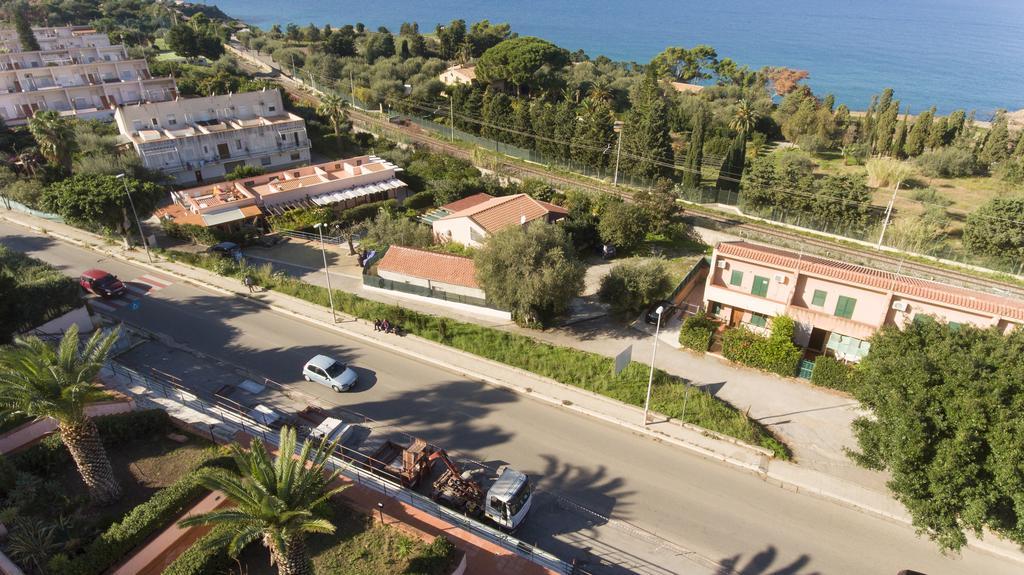 Villa Di Franco 切法卢 外观 照片